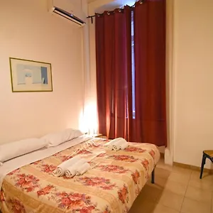Iside , Napoli Italia