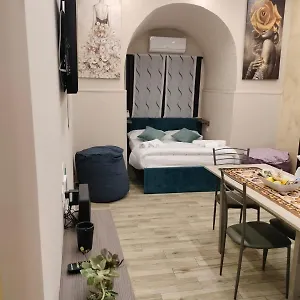 La Torre Del Duomo , Aeroporto di Catania Fontana Rossa Italia
